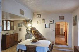Country House with Separate Guest Gite and Pool