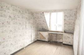 Town House to Renovate, Good Project