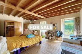Detached Country House with Outbuilding