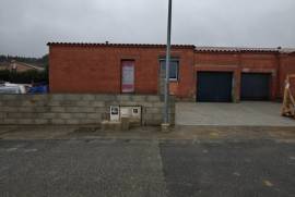 New Build Villa Near Town Centre With Garage