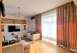 Detached house for sale in Riga district, 377.00m2