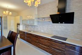 Detached house for sale in Riga district, 377.00m2