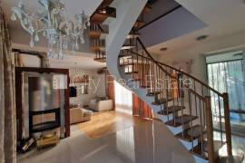 Detached house for sale in Riga district, 377.00m2