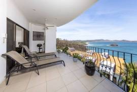 Flamingo Towers 23: Stunning ocean view, vacation home or rental income.