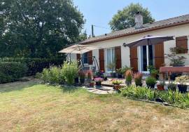 4 Bedrooms - House - Aquitaine - For Sale - 11947-EY