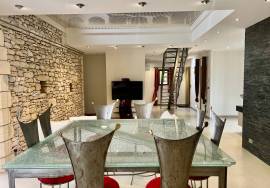MONPAZiER: Perigourdine contemporaine avec piscine, terrain constructible.