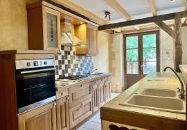 Proche Beaumont: Maison de village avec Jardin