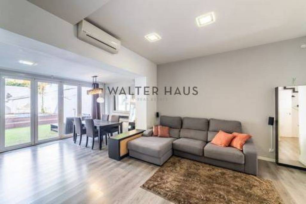 Terraced house for sale, with pool and garden in Hispanoamérica, Madrid