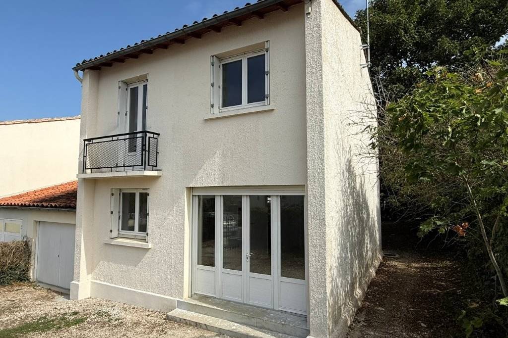 Ruffec House For Sale With 3 Bedrooms, Garden and Garage. - €96,750