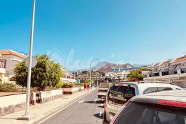 1 Bedroom Apartment In El Mirador Complex For Sale In Los Cristianos LP13214