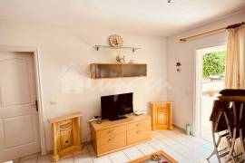 1 Bedroom Apartment In El Mirador Complex For Sale In Los Cristianos LP13214