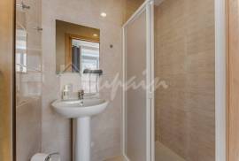 5 Bedroom Hostel In Los Cristianos LP5198