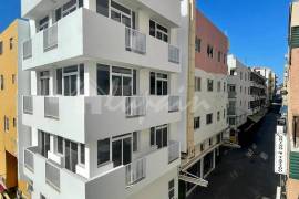 5 Bedroom Hostel In Los Cristianos LP5198