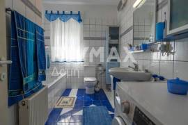 Building 408 sq.m for sale