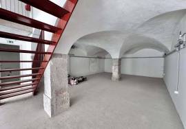 Shop in Cais-do-Sodré for rent