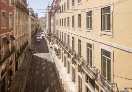 Shop in Cais-do-Sodré for rent