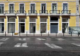 Shop in Cais-do-Sodré for rent
