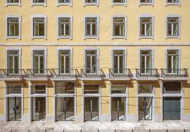 Shop in Cais-do-Sodré for rent