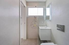 Wonderful new 3+1 bedroom villa - 190 m2 in Mexilhoeira Grande - Portimão
