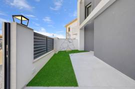 Wonderful new 3+1 bedroom villa - 190 m2 in Mexilhoeira Grande - Portimão