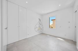 Wonderful new 3+1 bedroom villa - 190 m2 in Mexilhoeira Grande - Portimão