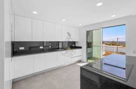Wonderful new 3+1 bedroom villa - 190 m2 in Mexilhoeira Grande - Portimão
