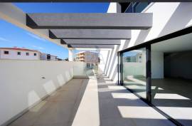 Wonderful new 3+1 bedroom villa with swimming pool - 185 m2 in Mexilhoeira Grande - Portimão