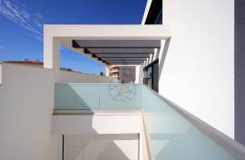 Wonderful new 3+1 bedroom villa with swimming pool - 185 m2 in Mexilhoeira Grande - Portimão
