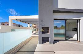 Wonderful new 3+1 bedroom villa with swimming pool - 185 m2 in Mexilhoeira Grande - Portimão