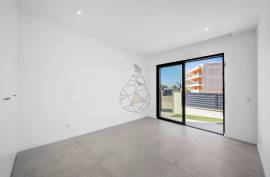 Wonderful new 3+1 bedroom villa with swimming pool - 185 m2 in Mexilhoeira Grande - Portimão
