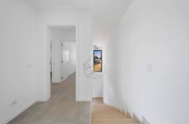 Wonderful new 3+1 bedroom villa with swimming pool - 185 m2 in Mexilhoeira Grande - Portimão