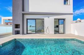 Wonderful new 3+1 bedroom villa with swimming pool - 185 m2 in Mexilhoeira Grande - Portimão