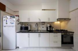 3 bedroom apartment with garage and terrace in the center of Portimão