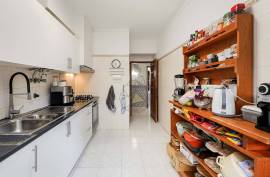 3 bedroom apartment with garage and terrace in the center of Portimão