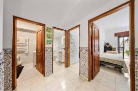 3 bedroom apartment with garage and terrace in the center of Portimão