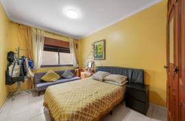 3 bedroom apartment with garage and terrace in the center of Portimão