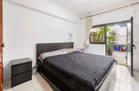 3 bedroom apartment with garage and terrace in the center of Portimão