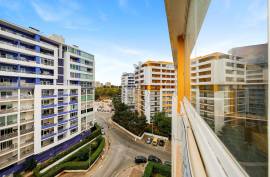 Magnificent 2 bedroom apartment located on the 7th floor with 2 bathrooms in Alto do Quintão - Portimão