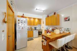 Magnificent 2 bedroom apartment located on the 7th floor with 2 bathrooms in Alto do Quintão - Portimão