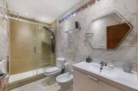 Renovated 3+1 bedroom villa for long-term rental in Alvor