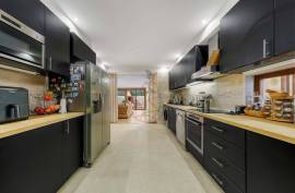 Renovated 3+1 bedroom villa for long-term rental in Alvor