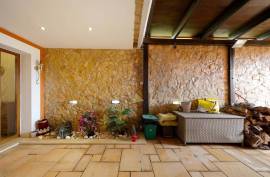 Renovated 3+1 bedroom villa for long-term rental in Alvor