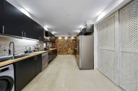 Renovated 3+1 bedroom villa for long-term rental in Alvor
