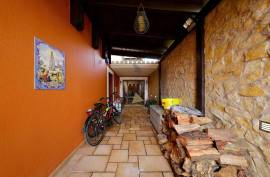 Renovated 3+1 bedroom villa for long-term rental in Alvor