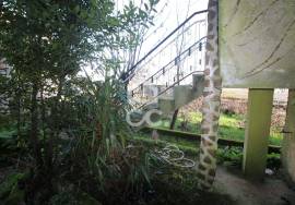 House with three floors for restoration with land on the outskirts of Chaves