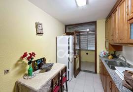 3 bedroom apartment 10 minutes from the city center