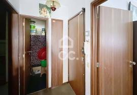3 bedroom apartment 10 minutes from the city center