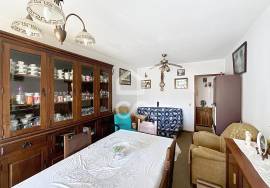 3 bedroom apartment 10 minutes from the city center