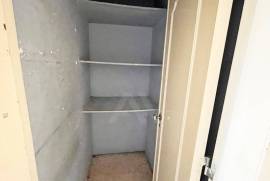 Apartamento T2 em Oeiras com Arrecadação