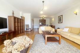 Apartamento T3 com Garagem nos Jardins da Parede